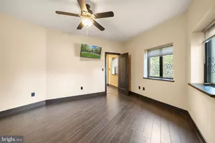 8419 Overlook St, Vienna, VA 22182 - Photo 35