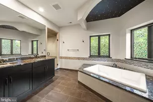 8419 Overlook St, Vienna, VA 22182 - Photo 31