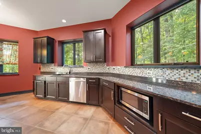 8419 Overlook Street, Vienna, VA 22182 - Photo 11