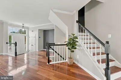 7024 Fieldhurst Court, Alexandria, VA 22315 - Photo 9