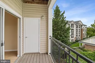 12954 Centre Park Cir, Herndon, VA 20171 - Photo 25