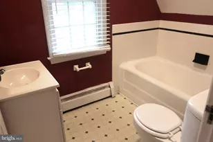 2334 Great Falls St, Falls Church, VA 22046 - Photo 11