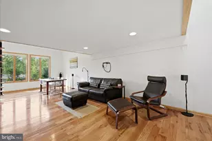 10929 Howland Dr, Reston, VA 20191 - Photo 15