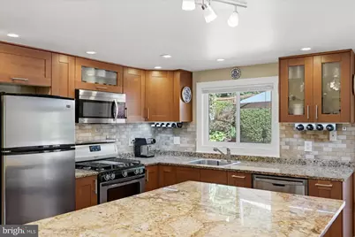10929 Howland Drive, Reston, VA 20191 - Photo 7