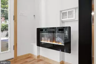 10929 Howland Dr, Reston, VA 20191 - Photo 17