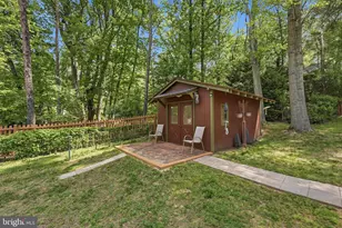 10929 Howland Dr, Reston, VA 20191 - Photo 45