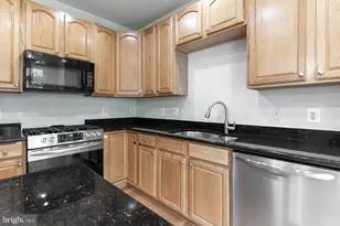 8773 Mill Towns Ct, Alexandria, VA 22309 - Photo 17
