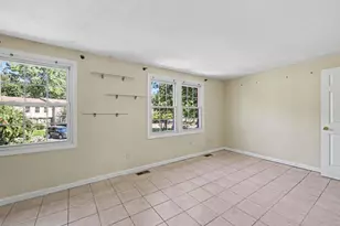 8216 Claremont Woods Dr, Alexandria, VA 22309 - Photo 11
