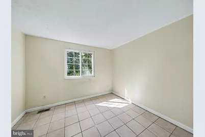 8216 Claremont Woods Drive, Alexandria, VA 22309 - Photo 13