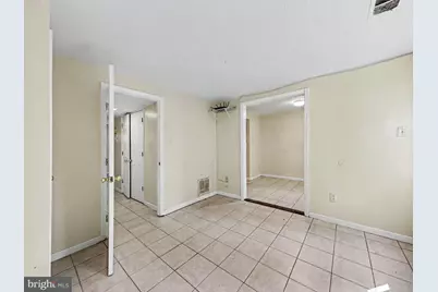 8216 Claremont Woods Drive, Alexandria, VA 22309 - Photo 7