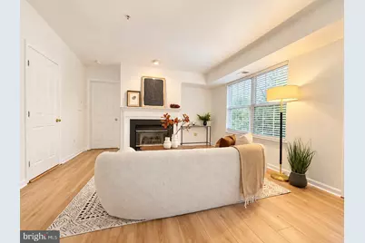 4104 Monument Court #202, Fairfax, VA 22033 - Photo 7