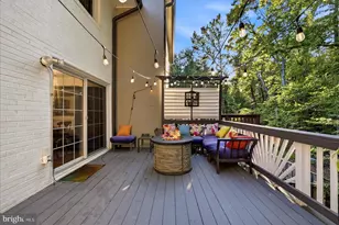 14844 Maidstone Ct, Centreville, VA 20120 - Photo 5