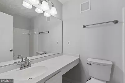 10131 Oakton Terrace Road, Oakton, VA 22124 - Photo 33