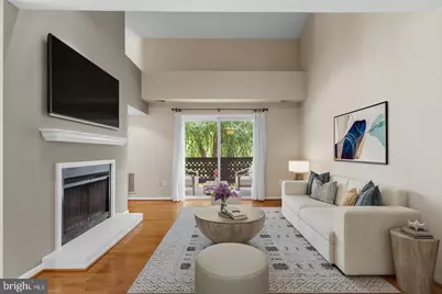 10131 Oakton Terrace Road, Oakton, VA 22124 - Photo 3