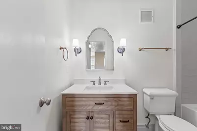 10131 Oakton Terrace Road, Oakton, VA 22124 - Photo 21