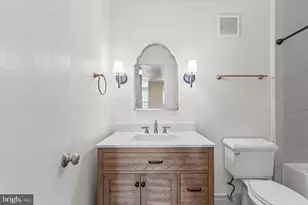 10131 Oakton Terrace Rd, Oakton, VA 22124 - Photo 21