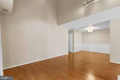 10131 Oakton Terrace Road, Oakton, VA 22124 - Photo 7
