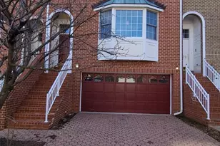 8172 Madrillon Ct, Vienna, VA 22182 - Photo 1