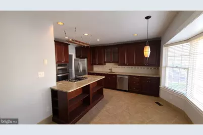 8172 Madrillon Court, Vienna, VA 22182 - Photo 5