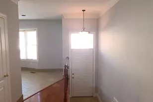 8172 Madrillon Ct, Vienna, VA 22182 - Photo 3