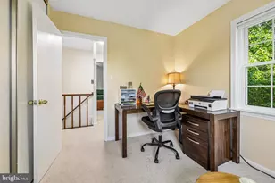 9899 Hagel Cir, Lorton, VA 22079 - Photo 23