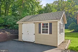 7609 Midday Ln, Alexandria, VA 22306 - Photo 13