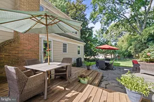 7609 Midday Ln, Alexandria, VA 22306 - Photo 7