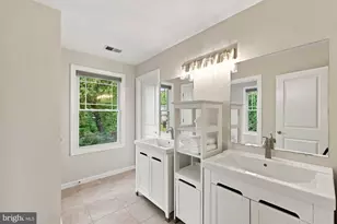 9945 Woodrow St, Vienna, VA 22181 - Photo 55