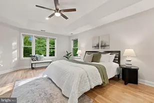 9945 Woodrow St, Vienna, VA 22181 - Photo 3