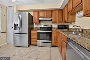7988 Tyson Oaks Cir, Vienna, VA 22182 - Photo 7