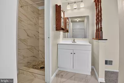 7988 Tyson Oaks Circle, Vienna, VA 22182 - Photo 19