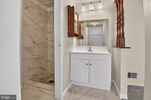 7988 Tyson Oaks Cir, Vienna, VA 22182 - Photo 19