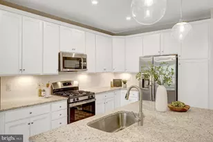 3927 Fair Ridge Dr, Fairfax, VA 22033 - Photo 17
