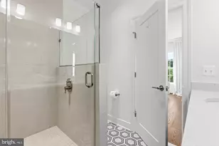 12558 Oviation Dr, Fairfax, VA 22033 - Photo 31
