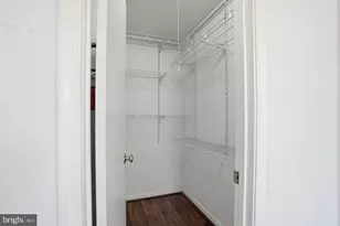 8633 Beekman Pl, Alexandria, VA 22309 - Photo 23