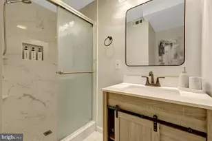 756 Applewood Ln, Great Falls, VA 22066 - Photo 39