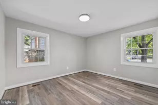 12811 Madeley Ct, Fairfax, VA 22033 - Photo 15