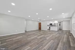 12811 Madeley Ct, Fairfax, VA 22033 - Photo 7