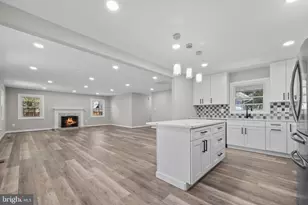 12811 Madeley Ct, Fairfax, VA 22033 - Photo 11