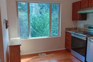 6010 Timber Hollow Ln, Springfield, VA 22152 - Photo 9