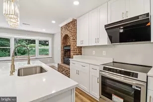 7518 Old Dominion Dr, McLean, VA 22102 - Photo 13