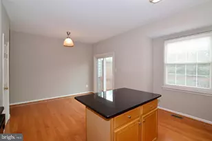 2516 Isham Randolph Dr, Herndon, VA 20171 - Photo 7