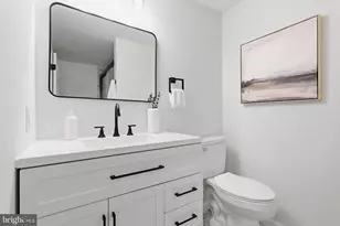 11586 Red Leaf Ct, Reston, VA 20191 - Photo 27