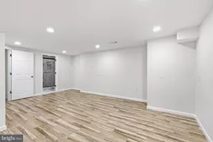 11586 Red Leaf Ct, Reston, VA 20191 - Photo 25