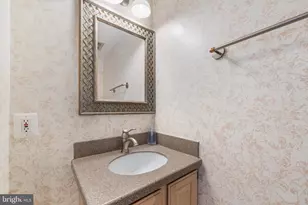 6605 McLean Ct, McLean, VA 22101 - Photo 5