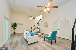 13538 Davinci Ln, Herndon, VA 20171 - Photo 11