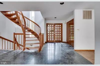 6320 Windpatterns Trail, Fairfax Station, VA 22039 - Photo 9