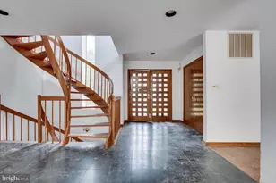 6320 Windpatterns Trail, Fairfax Station, VA 22039 - Photo 9