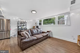 1107 Hillcrest Dr SW, Vienna, VA 22180 - Photo 21