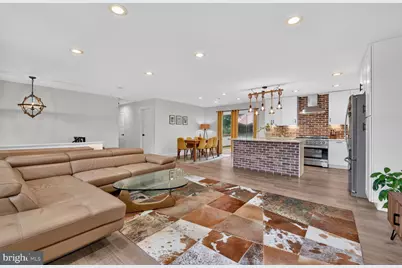 1107 Hillcrest Drive SW, Vienna, VA 22180 - Photo 5